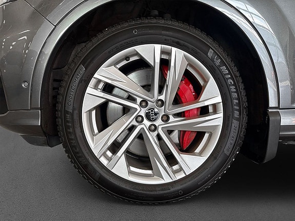 Audi Q7 5 of 12