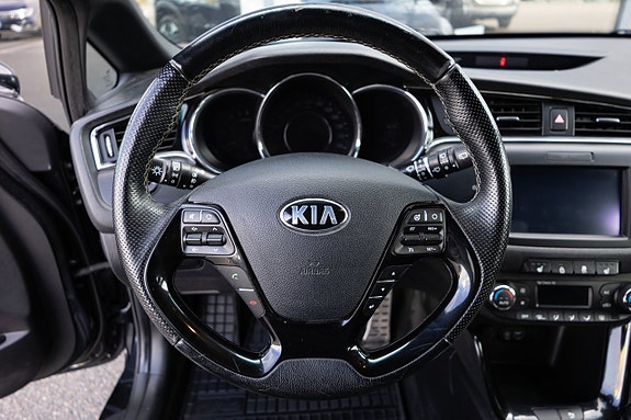 Kia Ceed 10 of 17