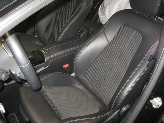 Mercedes-Benz A180 9 of 19