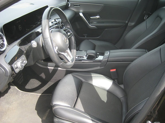 Mercedes-Benz A180 5 of 19