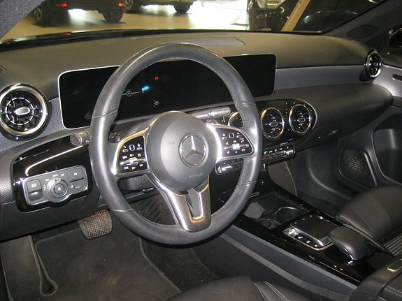 Mercedes-Benz A180 15 of 19