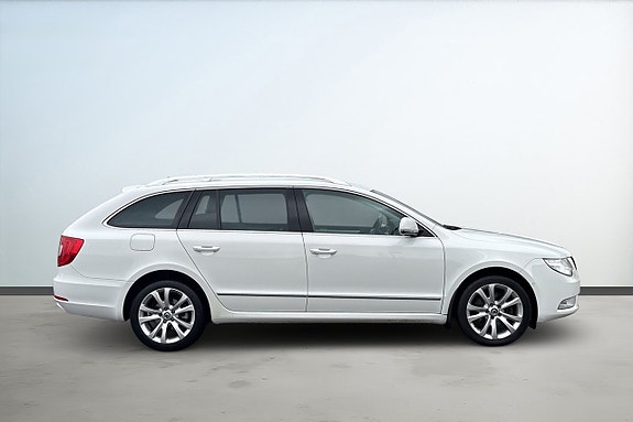 Skoda Superb 6 of 20