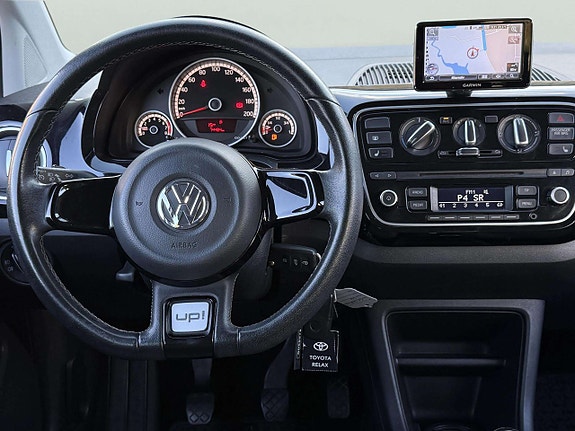 Volkswagen UP! 11 of 30