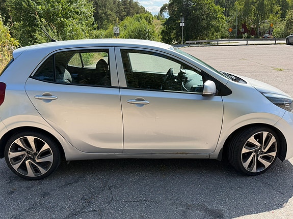 Kia Picanto 4 of 15