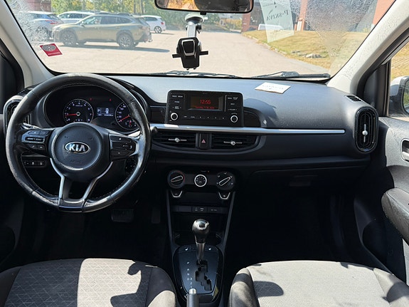 Kia Picanto 10 of 15