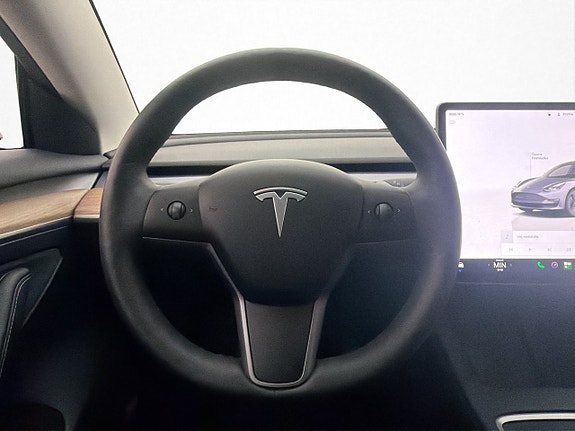 Tesla Model 3 15 of 30