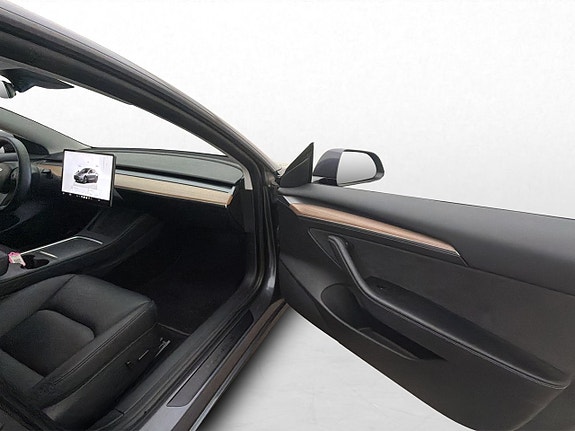 Tesla Model 3 23 of 30