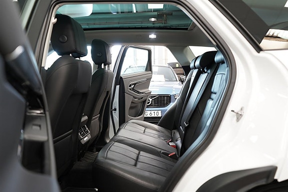 Land Rover Range Rover Evoque 10 of 26