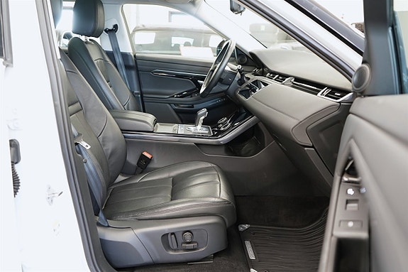 Land Rover Range Rover Evoque 12 of 26