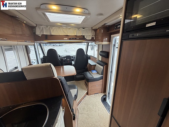 LMC I730G Explorer Comfort Line, Långbädd, Tak-säng, 3871 mil, Automat, 14 of 21