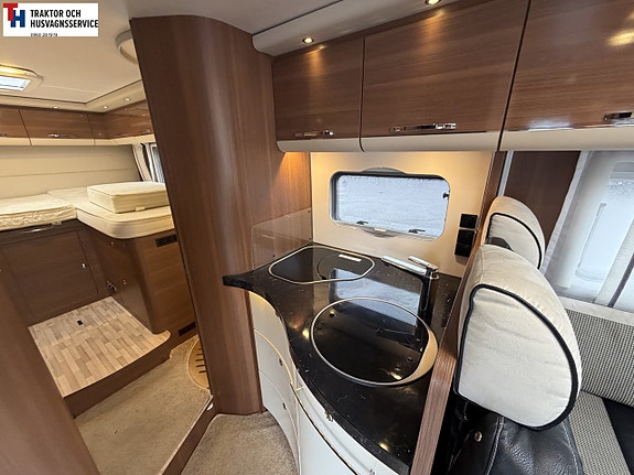 LMC I730G Explorer Comfort Line, Långbädd, Tak-säng, 3871 mil, Automat, 12 of 21