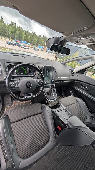 Renault Grand Scenic IV 7 of 10