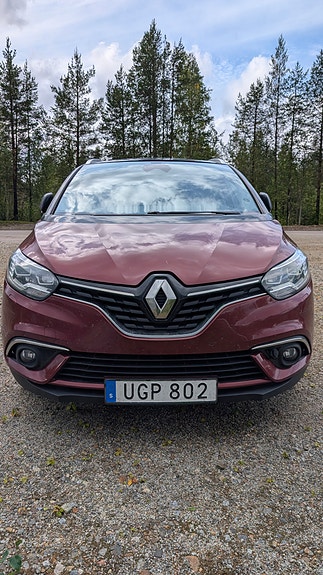 Renault Grand Scenic IV 2 of 10