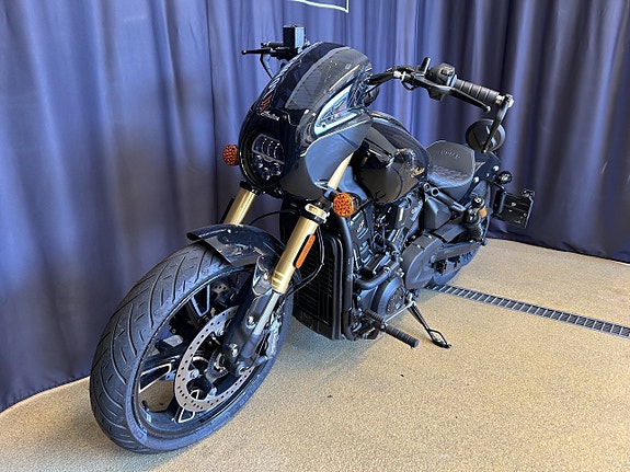 Indian Scout 101 Onyx Black Crystal 5 of 8