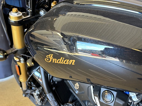 Indian Scout 101 Onyx Black Crystal 7 of 8