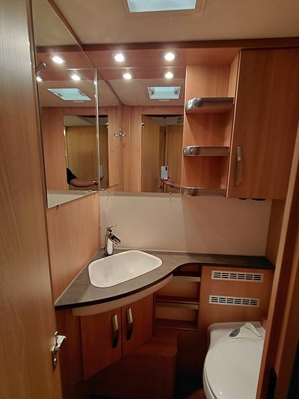 Knaus 700 SILVER SELECTION 9 of 11
