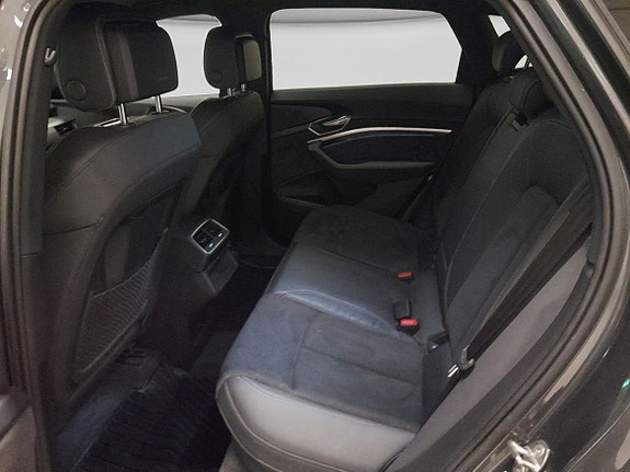 Audi Q8 e-tron 5 of 19