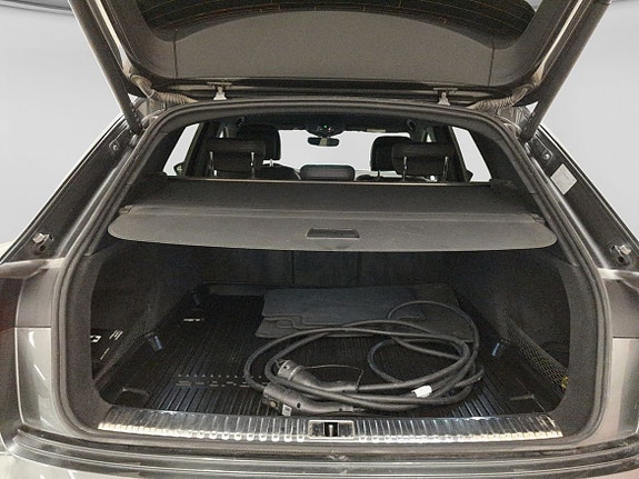 Audi Q8 e-tron 7 of 19