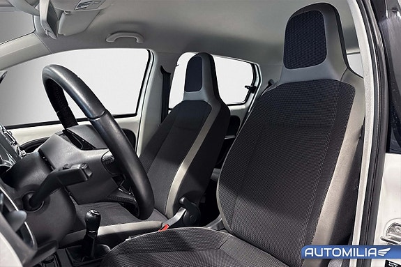 Volkswagen UP! 4 of 14
