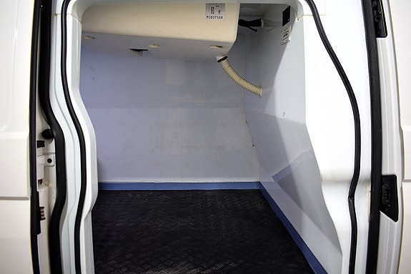 Volkswagen Transporter 19 of 19