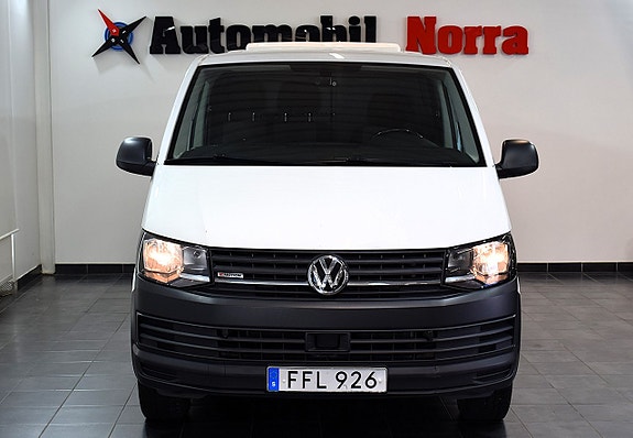 Volkswagen Transporter 2 of 19