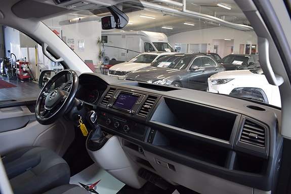 Volkswagen Transporter 8 of 19