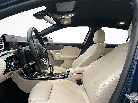 Mercedes-Benz A180 12 of 27