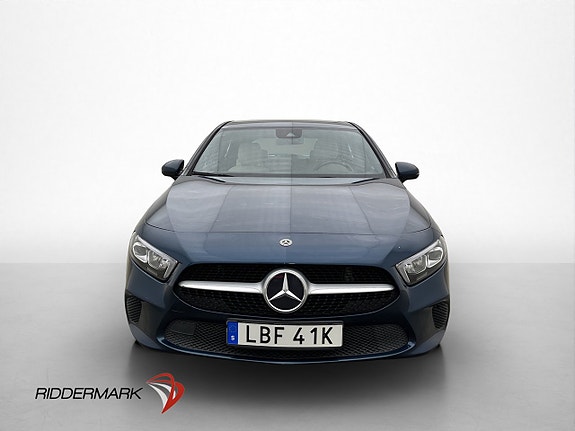 Mercedes-Benz A180 2 of 27