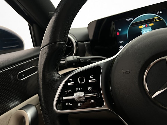 Mercedes-Benz A180 14 of 27