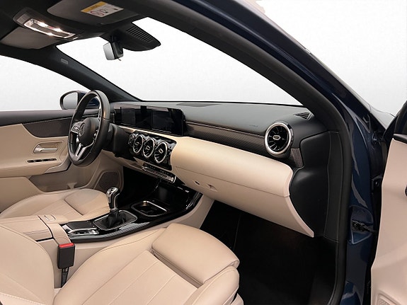 Mercedes-Benz A180 21 of 27