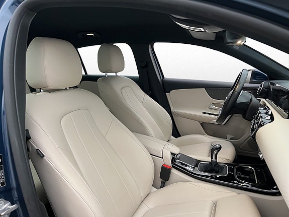 Mercedes-Benz A180 20 of 27