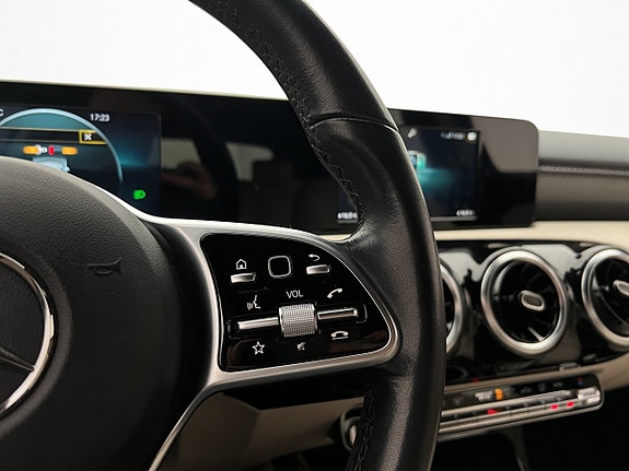 Mercedes-Benz A180 15 of 27