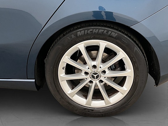 Mercedes-Benz A180 25 of 27