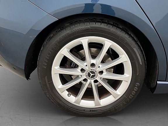 Mercedes-Benz A180 26 of 27