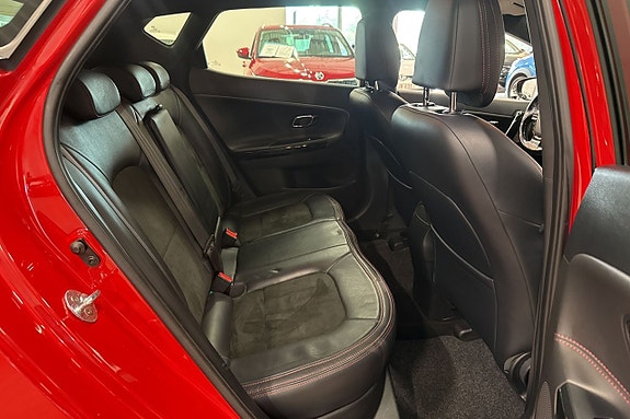 Kia Ceed 18 of 22