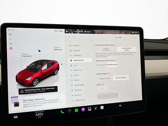 Tesla Model Y 21 of 30