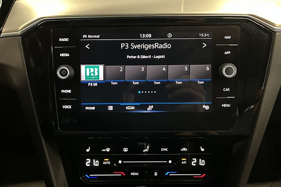 Volkswagen Passat 15 of 20