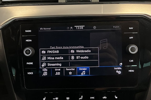 Volkswagen Passat 18 of 20