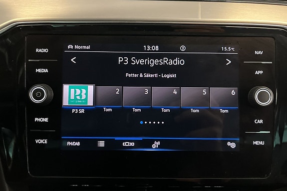 Volkswagen Passat 16 of 20