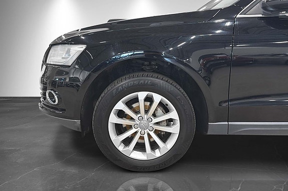 Audi Q5 2 of 20