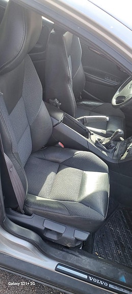Volvo S60 3 of 5