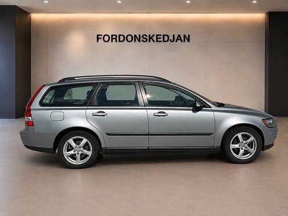 Volvo V50 5 of 14