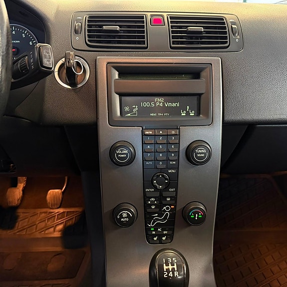 Volvo V50 12 of 14