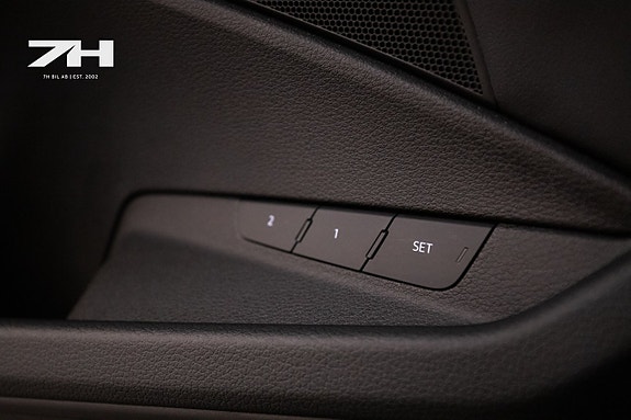 Audi e-tron 15 of 20
