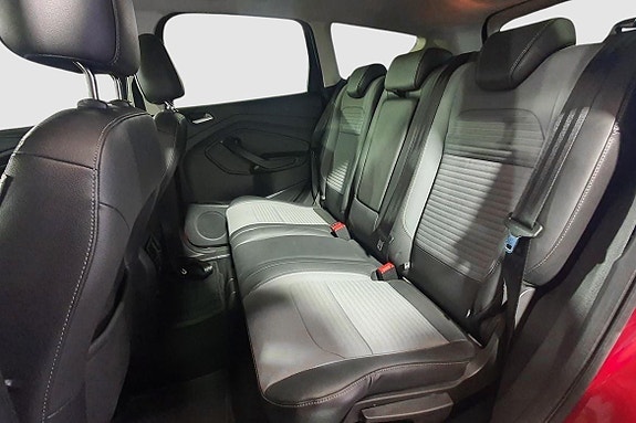 Ford Kuga 17 of 22