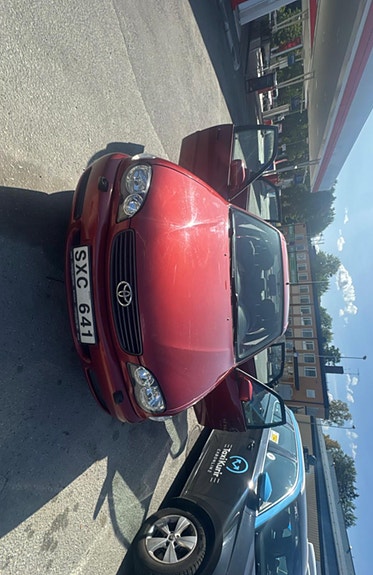 Toyota Corolla 4 of 6