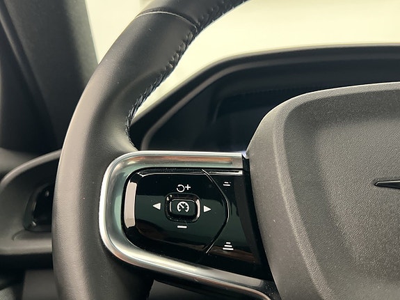 Polestar 2 28 of 30