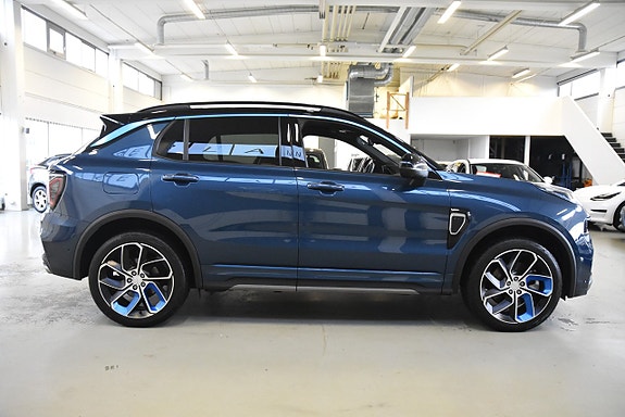Lynk & Co 01 3 of 16