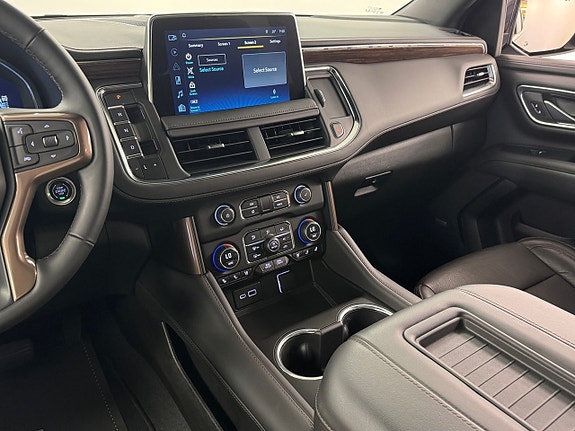 Chevrolet Tahoe 5 of 22