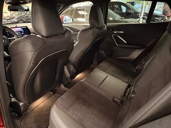 BMW iX2 11 of 13
